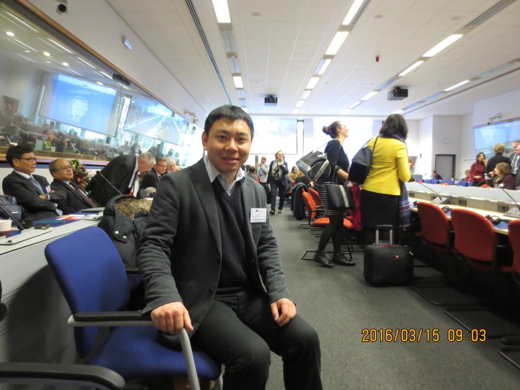 詹成参加欧盟口译总司合作大学年会